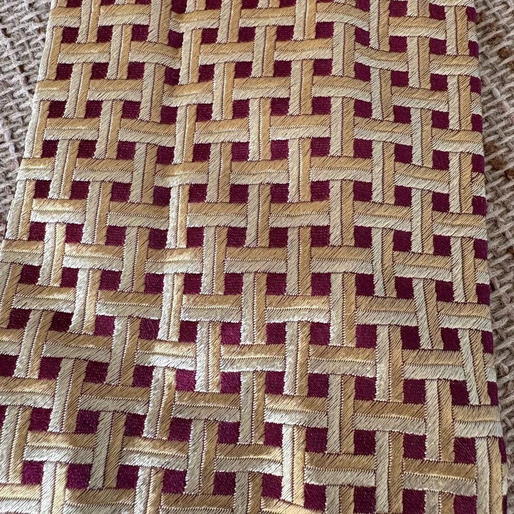 Burberry Gold & Purple Woven All Silk Tie - Picture 3 of 8